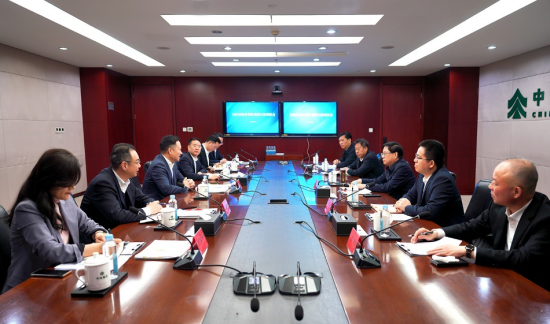 余紅輝會見河南省信陽市委副書記、市長陳志偉一行