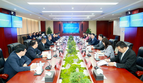 余紅輝會(huì)見西安市臨潼區(qū)委書記黃可