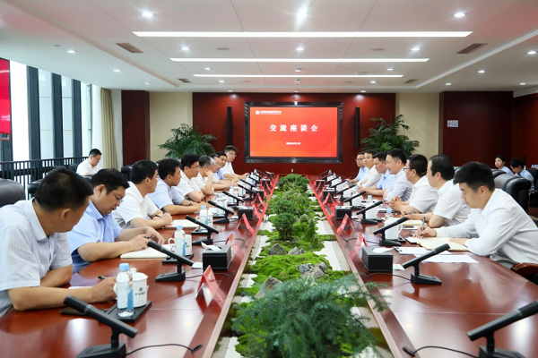 中林集團(tuán)將完成木材數(shù)字倉(cāng)儲(chǔ)場(chǎng)外非標(biāo)電子倉(cāng)單質(zhì)押業(yè)務(wù)第一單